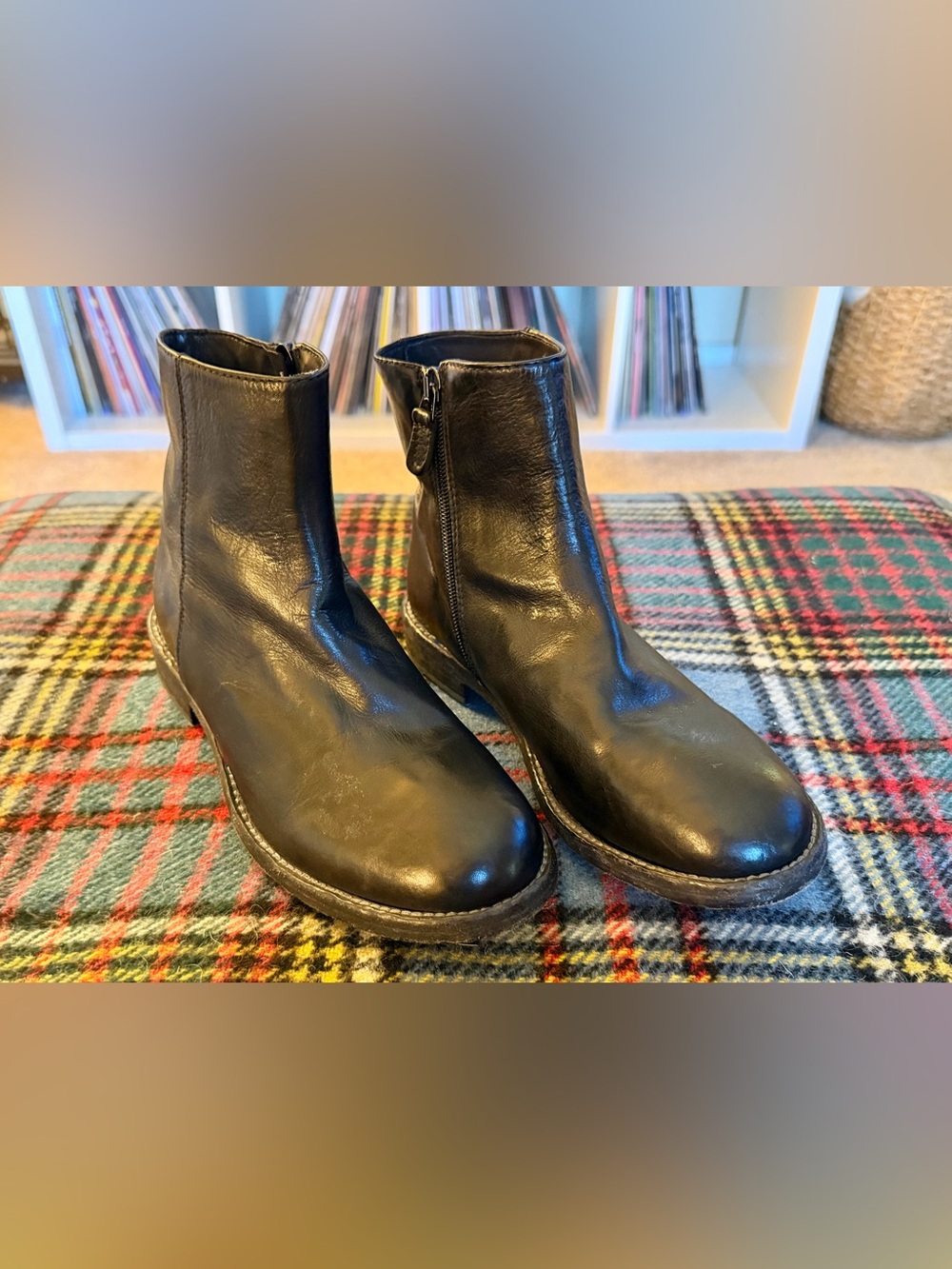 Gidigio Size EU 37.5/US 7 Black Italian Leather Zip Up Moto Ankle Boot
